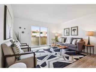 Photo #2: 4371696 Listing 