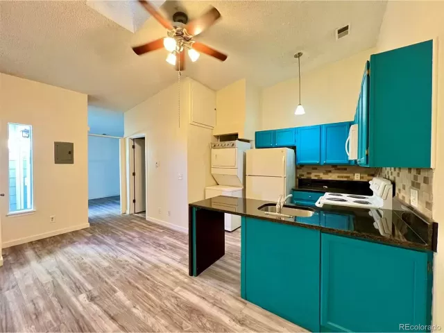 MLS: 4373347 Condo For Sale