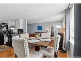 Photo #3: 4373520 Listing