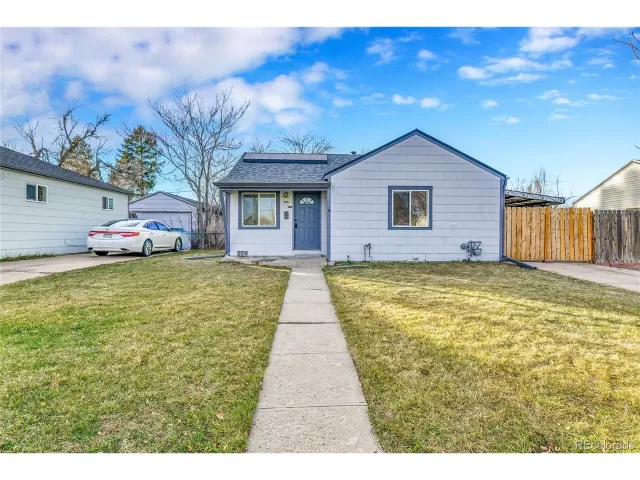 MLS: 4374767 Condo For Sale