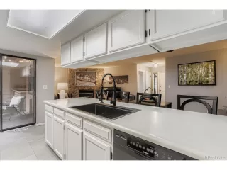 Photo #2: 4375082 Listing