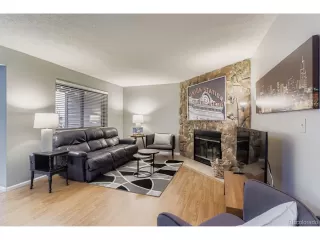 Photo #4: 4375082 Listing