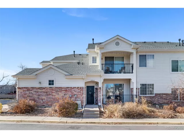 MLS: 4375296 Condo For Sale
