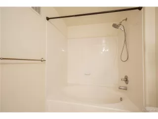 Photo #6: 4376291 Listing