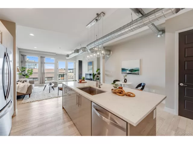 MLS: 4376549 Condo For Sale