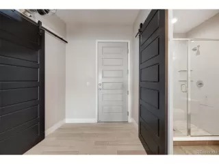 Photo #3: 4376549 Listing