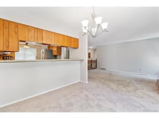 Photo #6: 4377453 Listing