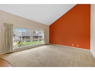 Photo #3: 4377628 Listing 