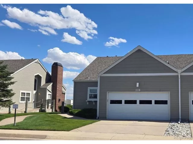 MLS: 4378900 Condo For Sale