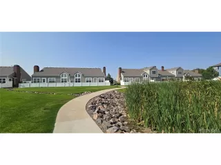 Photo #4: 4378900 Listing