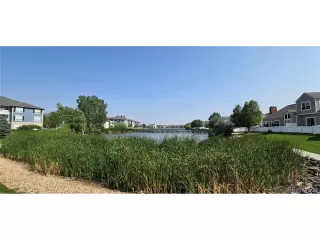 Photo #5: 4378900 Listing