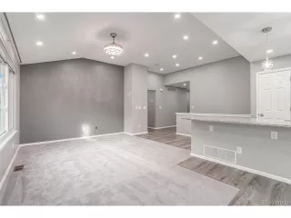 Photo #3: 4379035 Listing 