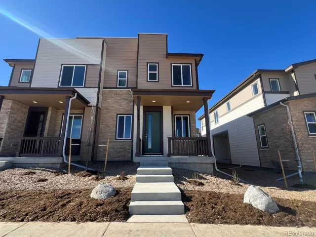 MLS: 4380438 Condo For Sale