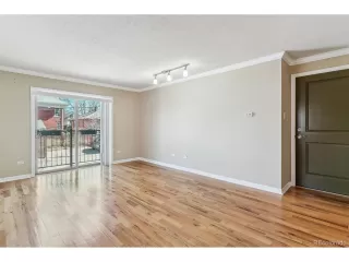 Photo #2: 4381890 Listing