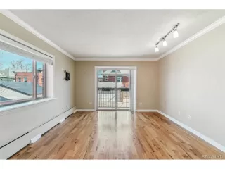 Photo #3: 4381890 Listing