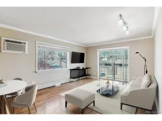 Photo #4: 4381890 Listing