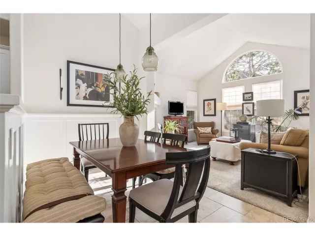 MLS: 4383719 Condo For Sale