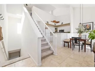 Photo #5: 4383719 Listing