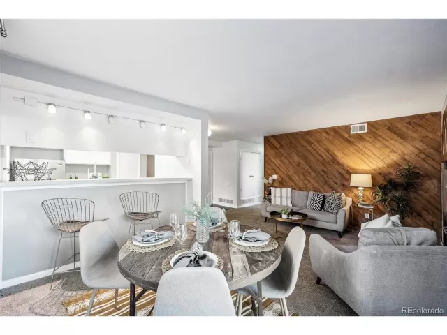 MLS: 4384821 Condo For Sale