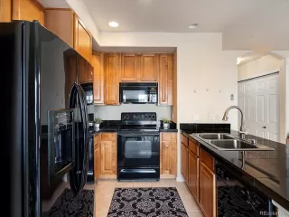 Photo #5: 4385084 Listing 