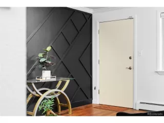 Photo #5: 4385943 Listing