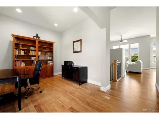 Photo #2: 4386603 Listing