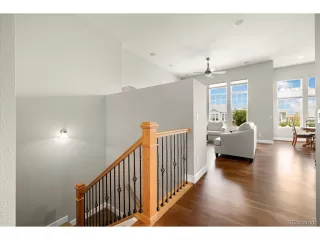 Photo #4: 4386603 Listing