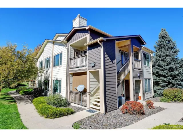 MLS: 4387507 Condo For Sale