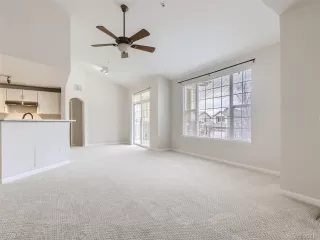 Photo #5: 4391532 Listing 