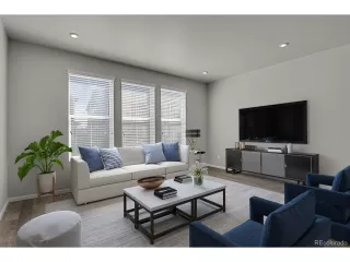 Photo #2: 4392055 Listing