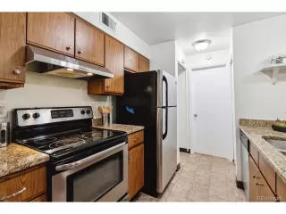 Photo #4: 4392253 Listing