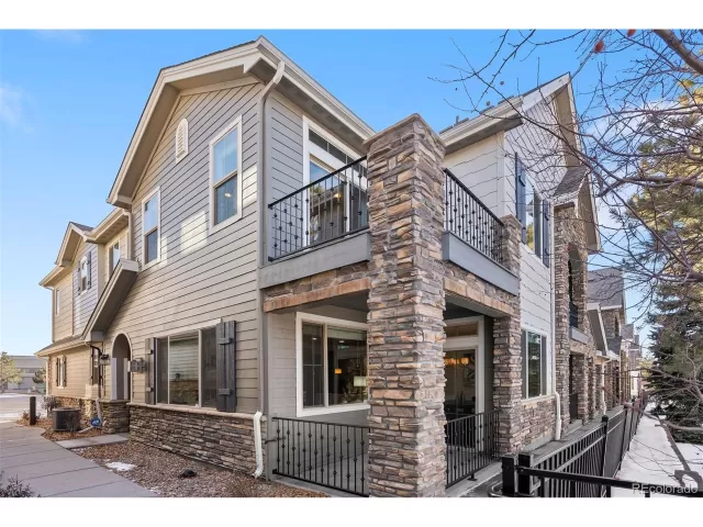 MLS: 4393143 Condo For Sale