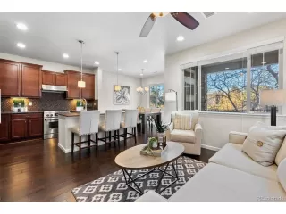 Photo #2: 4393143 Listing