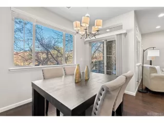 Photo #5: 4393143 Listing