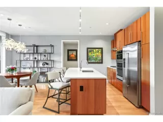 Photo #6: 4393945 Listing 