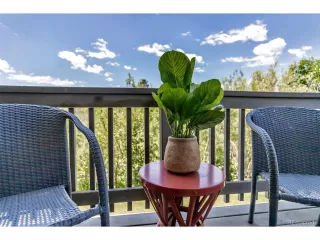 Photo #6: 4394309 Listing