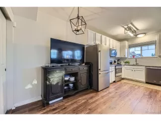 Photo #6: 4395306 Listing 