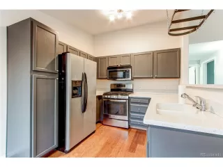 Photo #6: 4395965 Listing