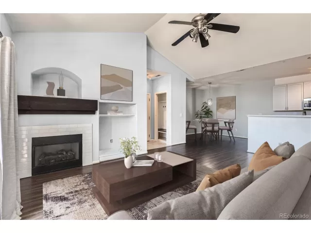 MLS: 4396307 Condo For Sale