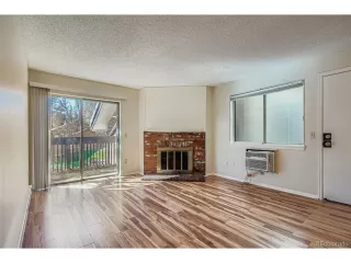 Photo #2: 4396795 Listing 