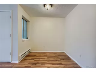 Photo #4: 4396795 Listing 