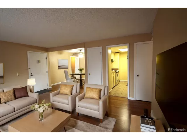 MLS: 4399610 Condo For Sale