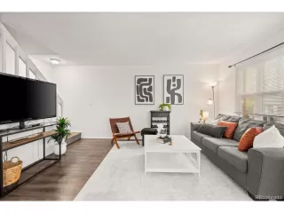 Photo #4: 4400045 Listing