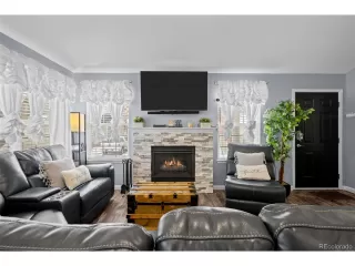 Photo #5: 4400047 Listing 