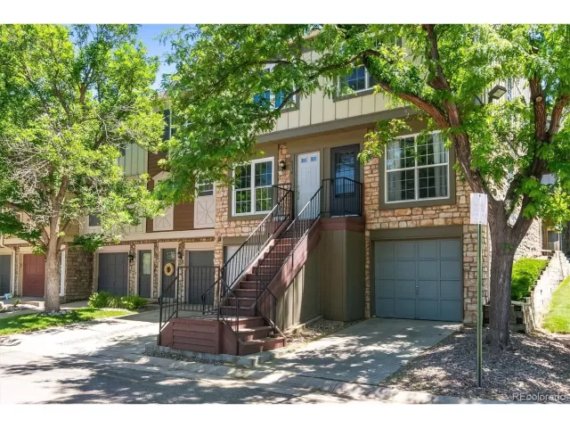 MLS: 4401216 Condo For Sale