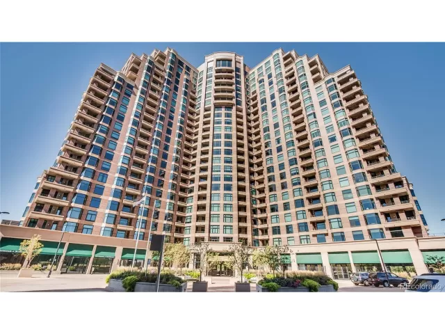 MLS: 4402227 Condo For Sale