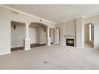 Photo #3: 4402227 Listing 