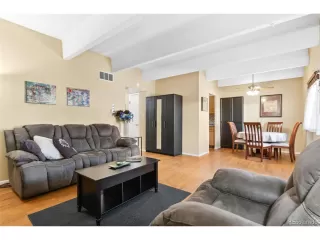 Photo #3: 4403251 Listing