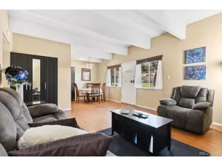 Photo #4: 4403251 Listing