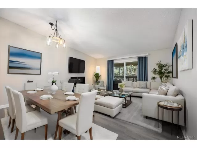 MLS: 4403699 Condo For Sale